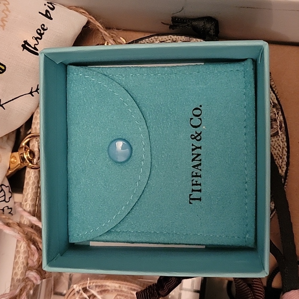 Tiffany & Co. Open heart pendant with silver chain - Picture 10 of 10